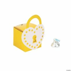 Brand new 👏 Love Lock Favor Boxes - 24 Pc. ✨
